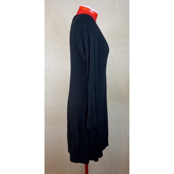 GAP U-Neck Swing Dress in Black - Picture 2 of 6